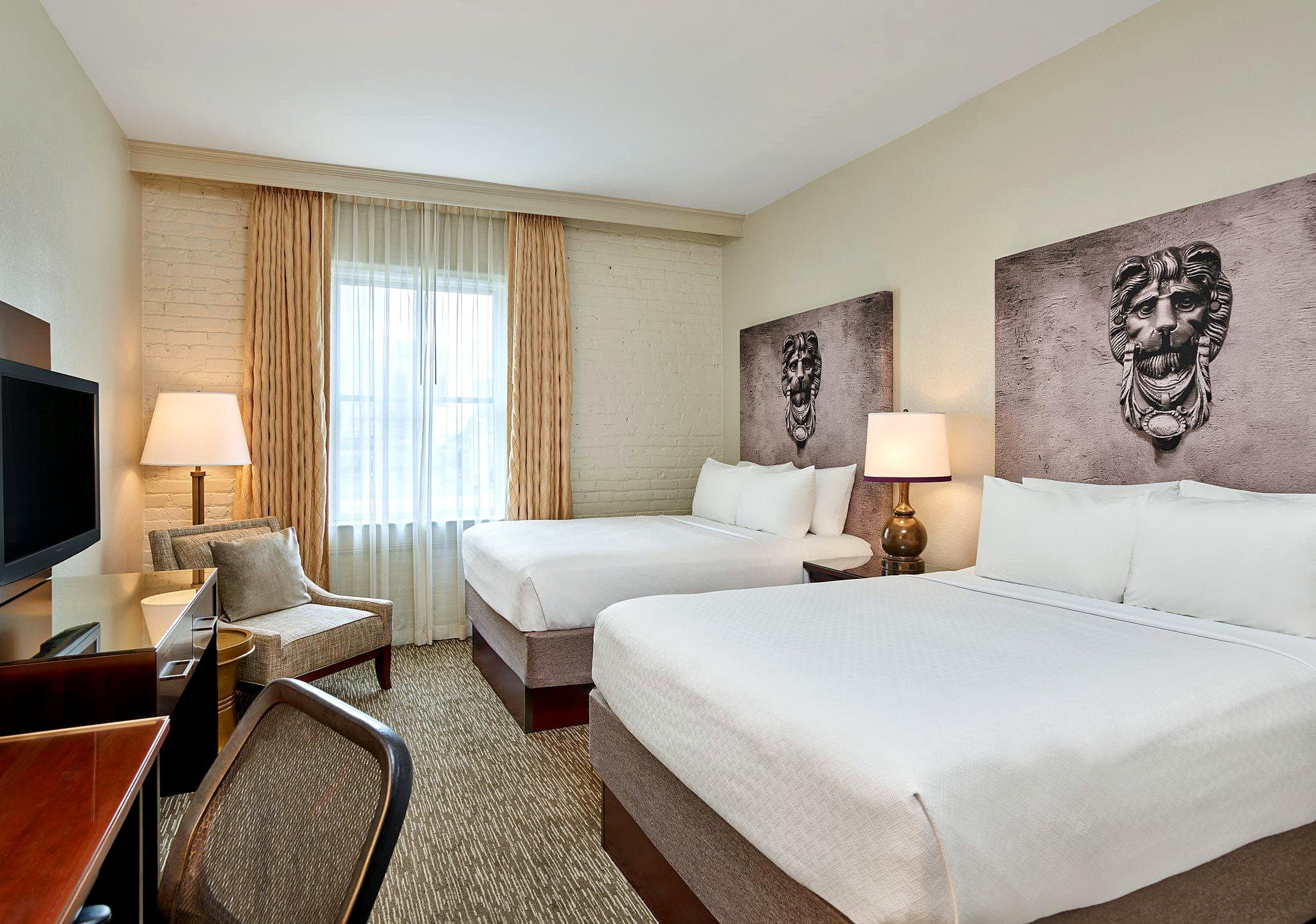 Astor Crowne Plaza