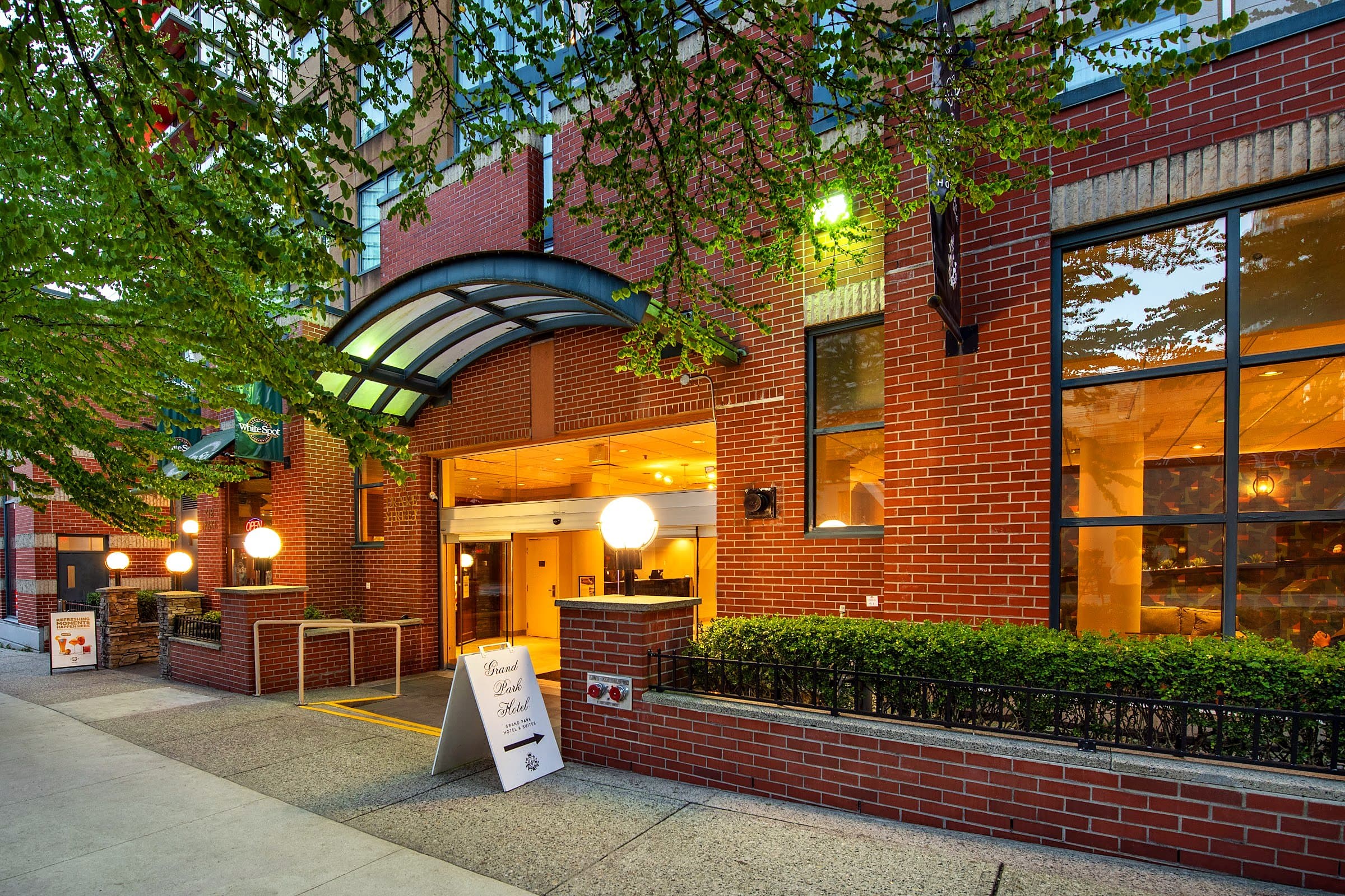 Grand Park Hotel & Suites Downtown Vancouver, Ascend Hotel Collection photo 4