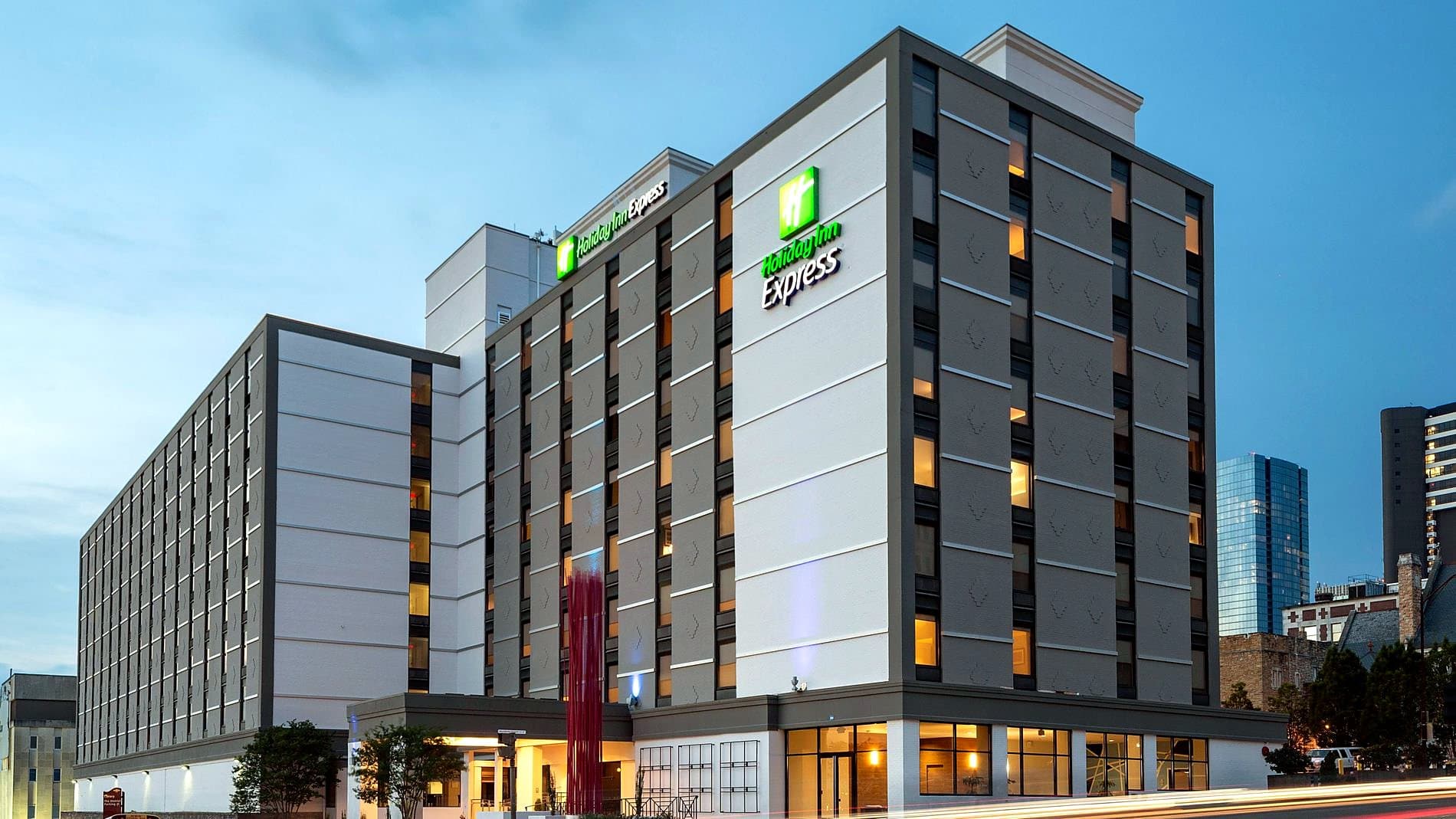Holiday Inn Express Nashville Downtown Broadway photo 1