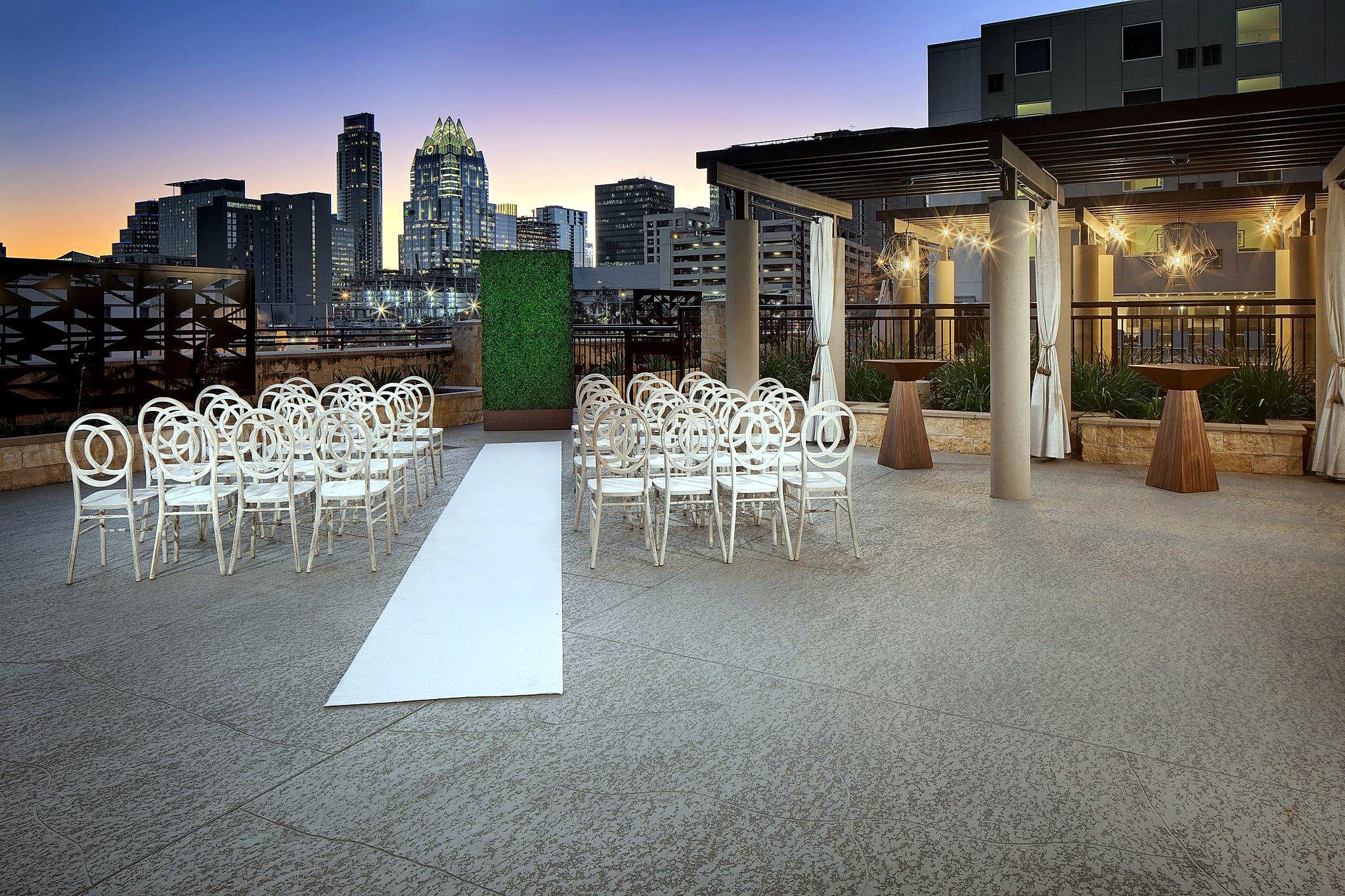 Hotel Indigo Austin Downtown - University photo 1