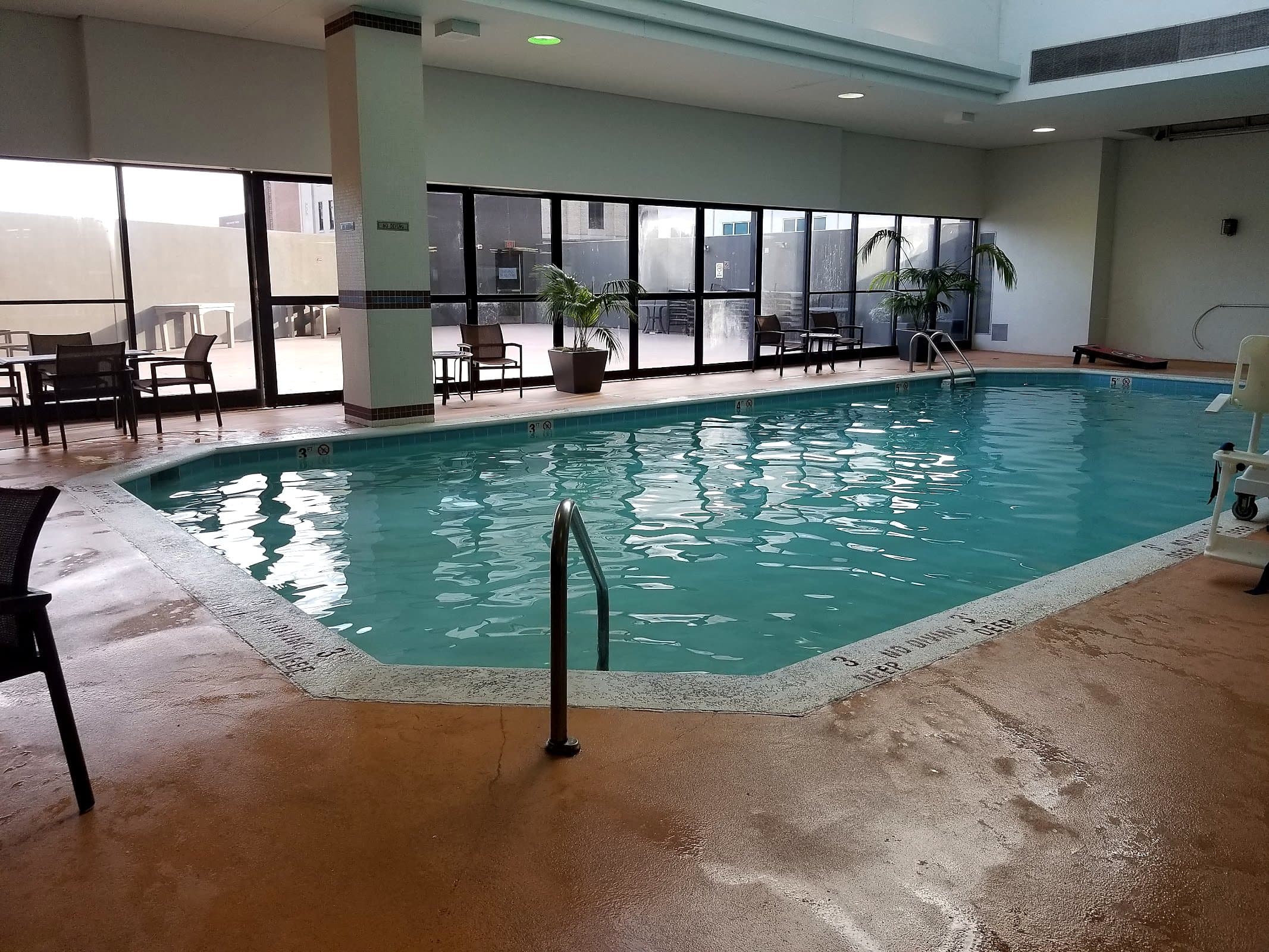 Renaissance Nashville Hotel (21+)