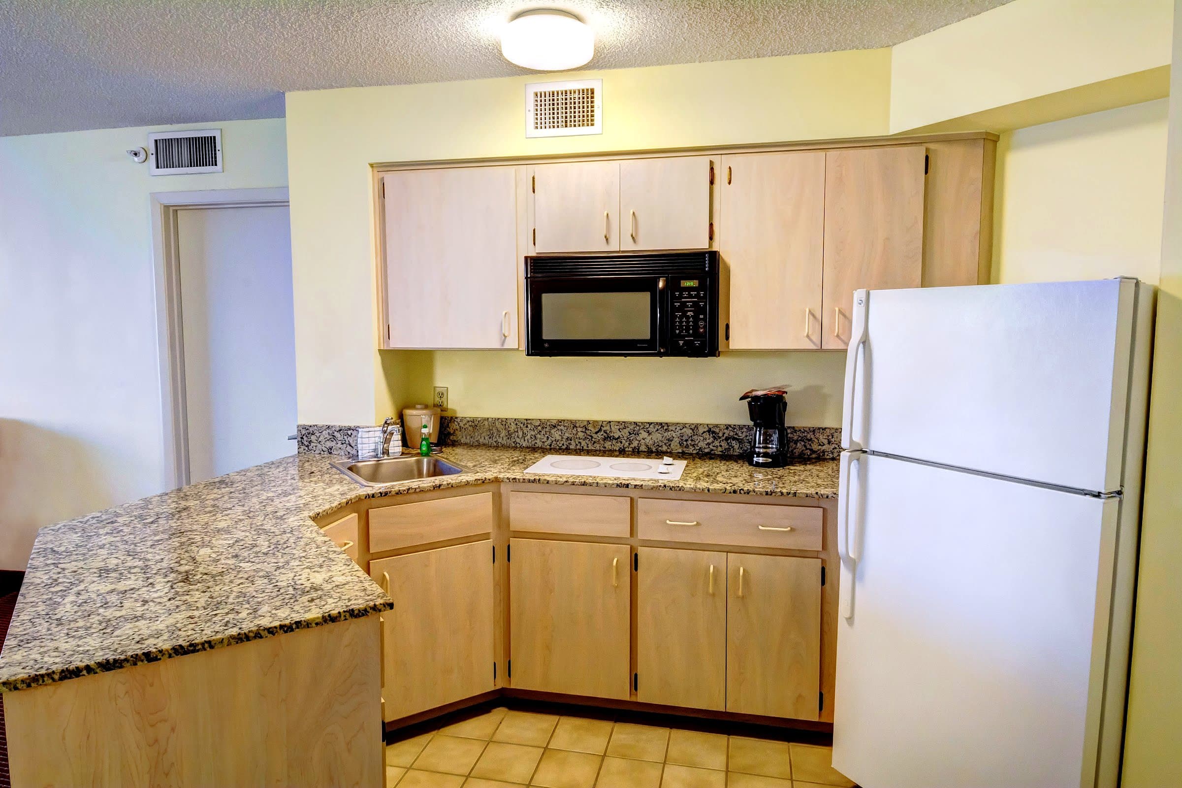 Bahama House Daytona Beach photo 5